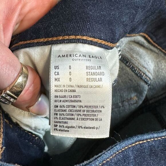 AMERICAN EAGLE Women's Dark Blue Wash The Dream Jean Hi-Rise Denim Jegging Jeans - Picture 4 of 6